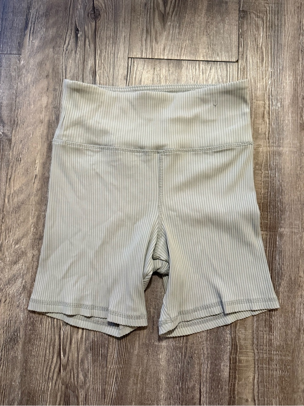 High-Waist Ribbed Women’s Bike Shorts in Light Sage